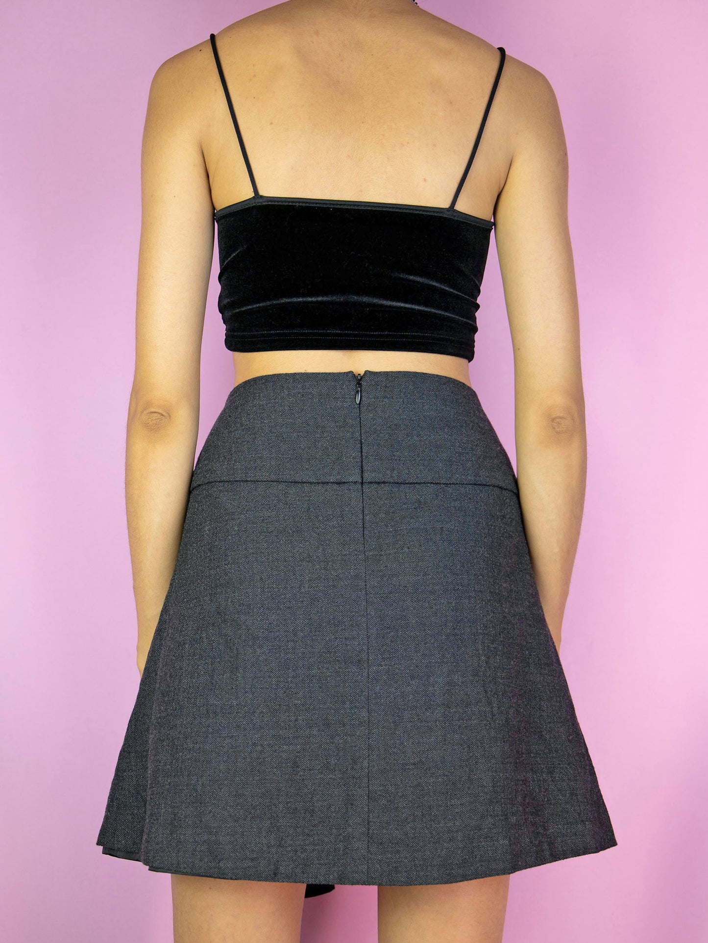 Y2K Gray Asymmetric Mini Skirt - M