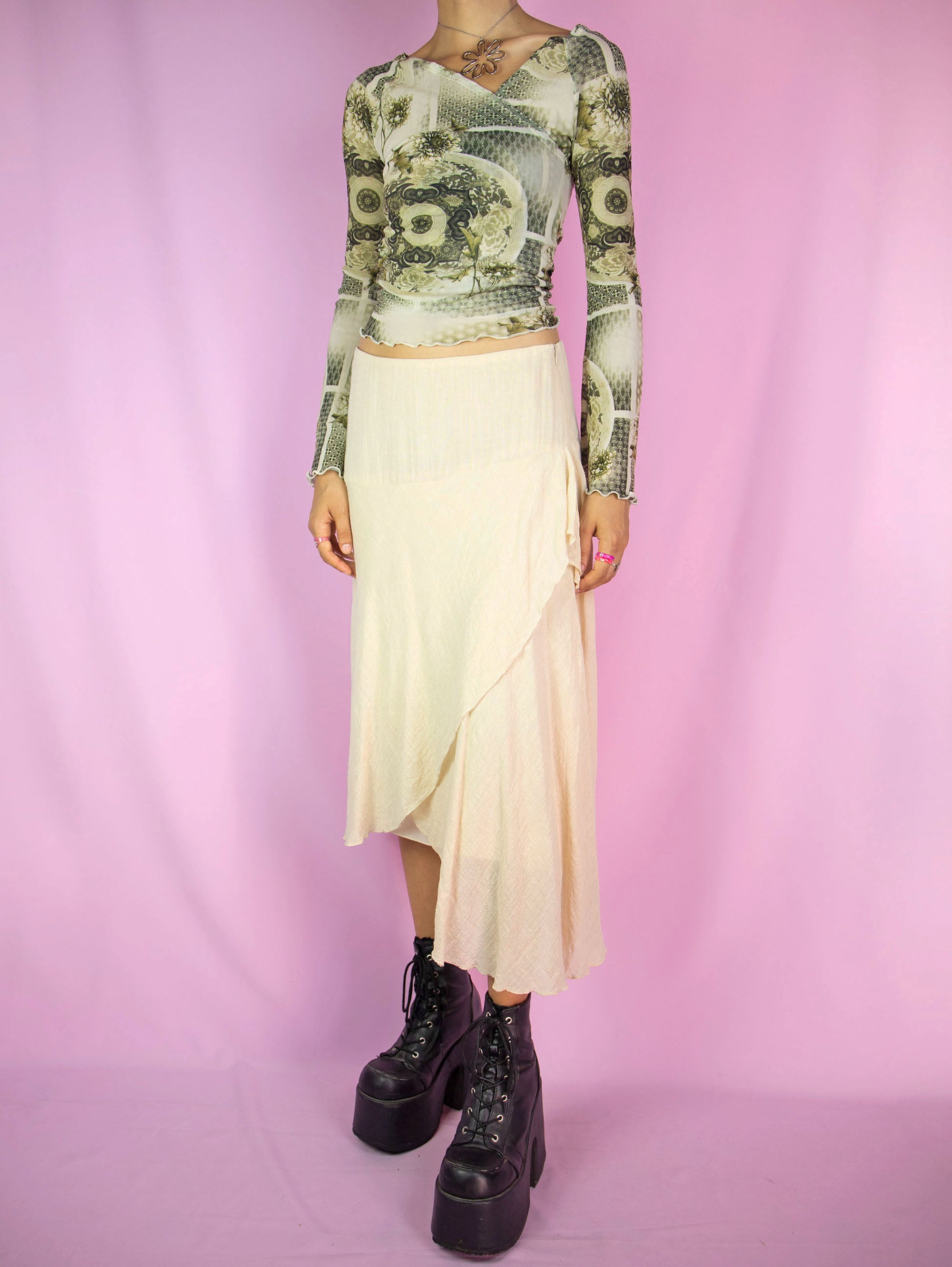 Layered skirt 90s deals